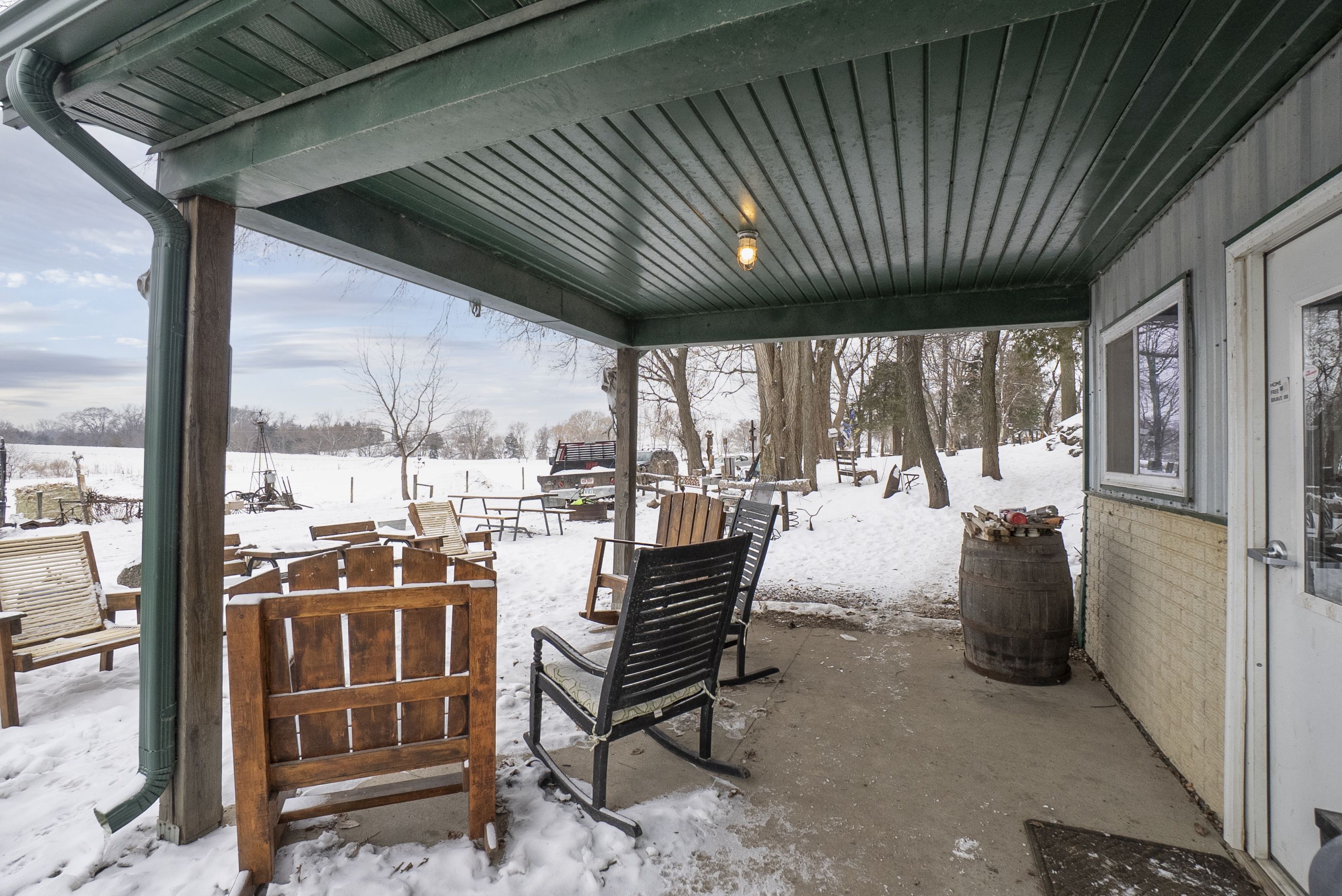 Listing Photo: 32-print-3251 Brandon Diagonal Blvd_Edits (32 of 52)